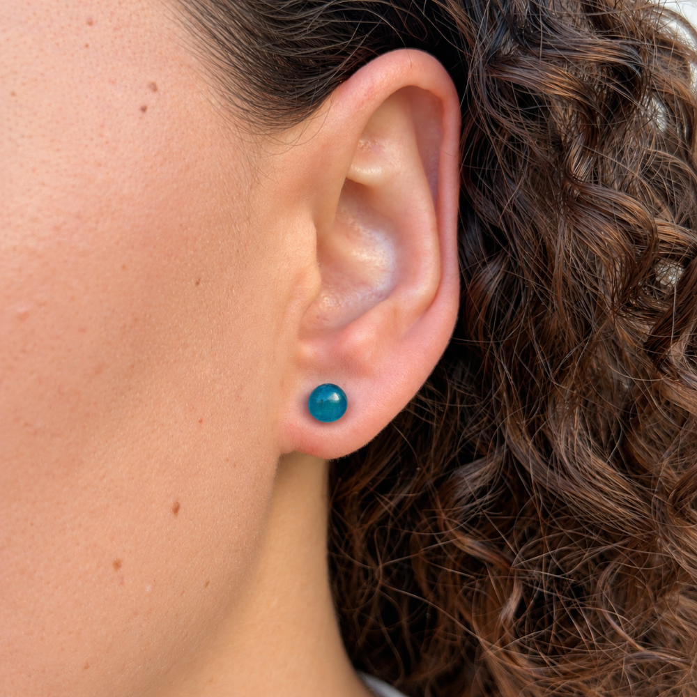 Puce d'Oreille Apatite - Éris Porter